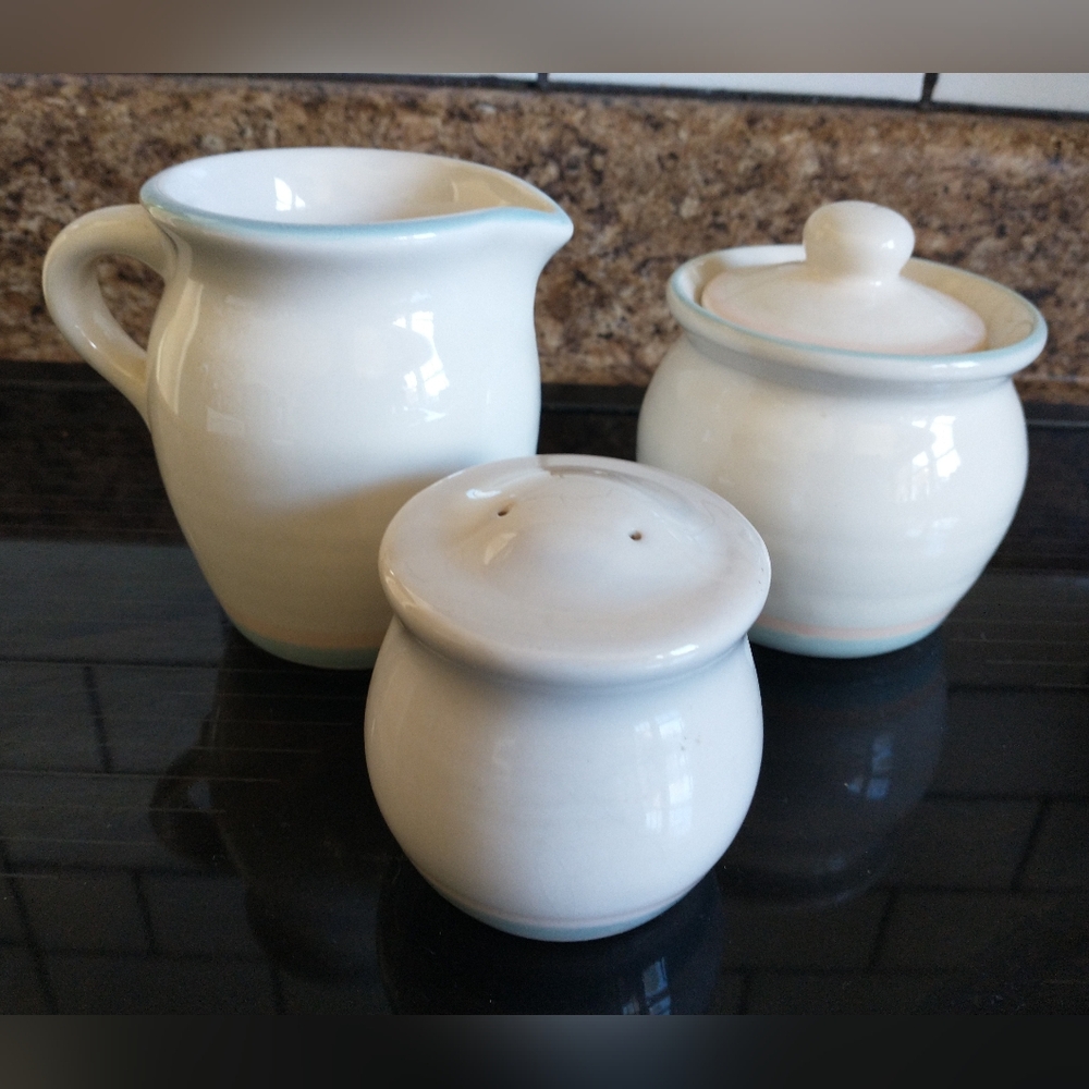 Pfaltzgraff Aura Creamer, Sugar Bowl & Shaker Set - Picture 1 of 10